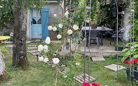STUDIO EN AUVERGNE Le ruisseau